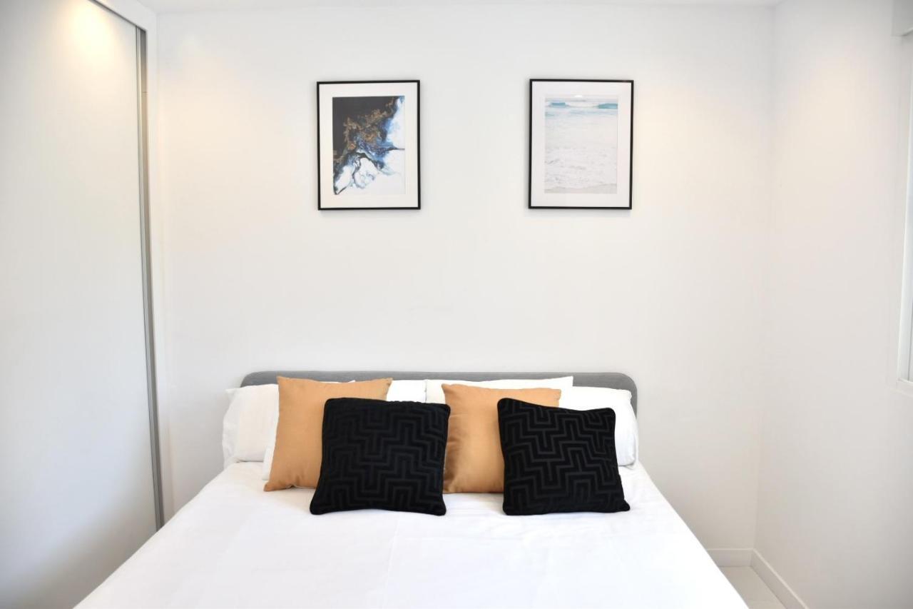 Апартаменти Myflats Deluxe Seafront Ареналес-дель-Соль Екстер'єр фото